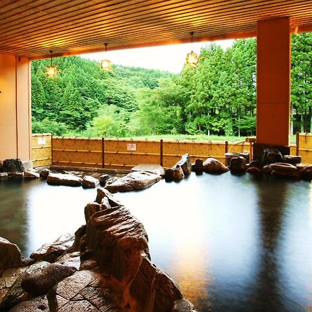 土湯温泉 やすらぎの宿 向瀧旅館 Fukushima  Exteriör bild
